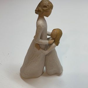 Willow Tree Mother and Daughter figurine.